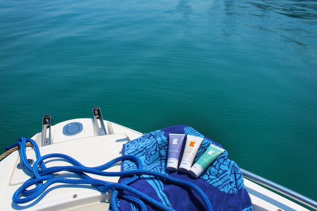 Relax in your boat on the lake